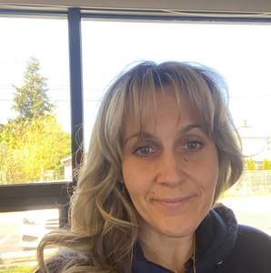 Meet your Posher, Alexis